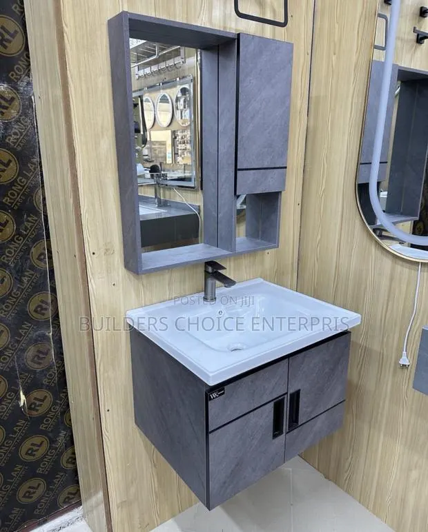 Cabinet Basin With Mirror 3 · Photo 1