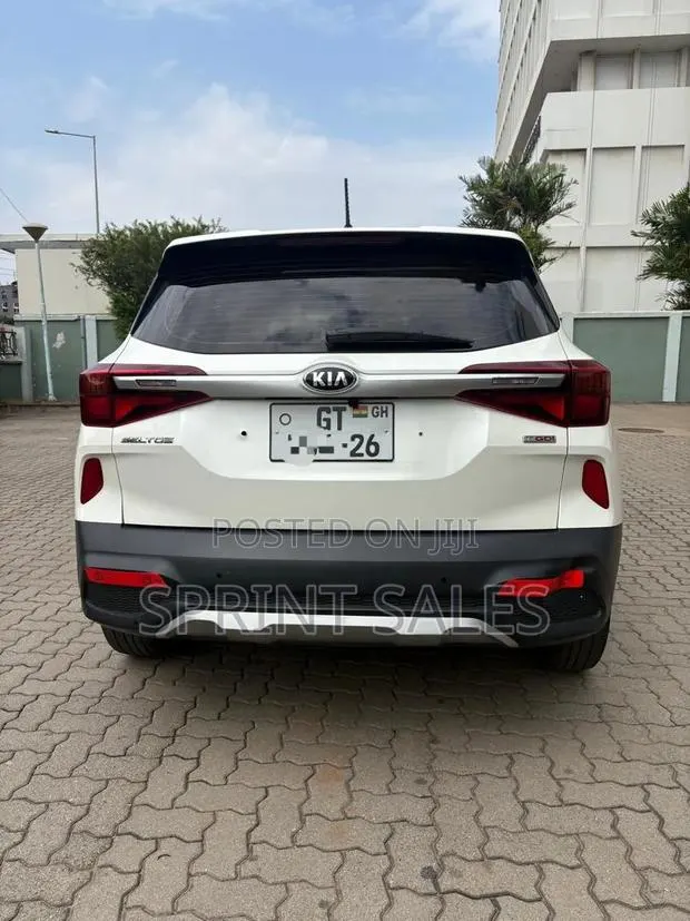 Kia Seltos S 2022 White · Photo 1