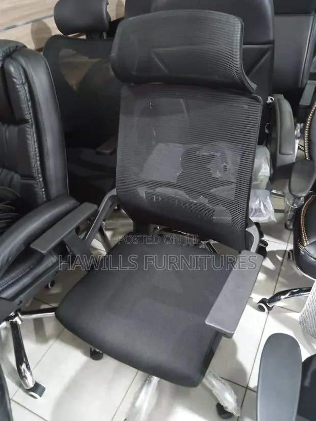 Office Chair · Photo 1