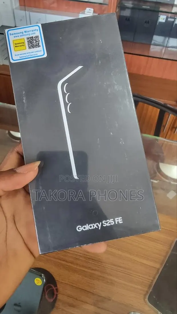 New Samsung Galaxy S25 FE 128 GB Gray · Photo 1