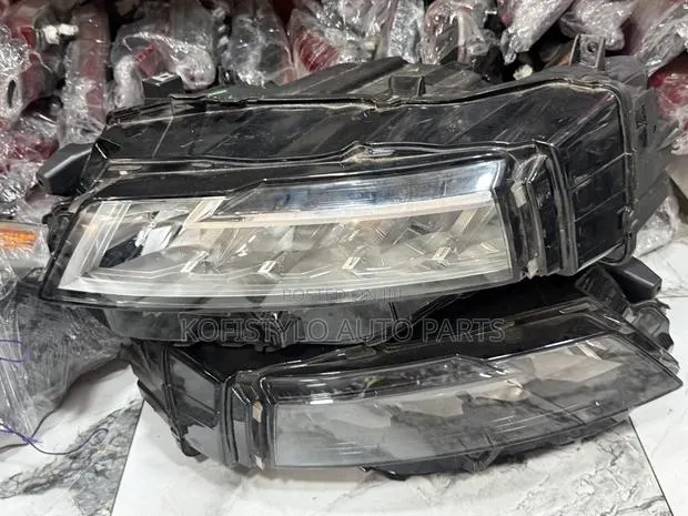 Nissan Roque 2022 Headlight · Photo 1