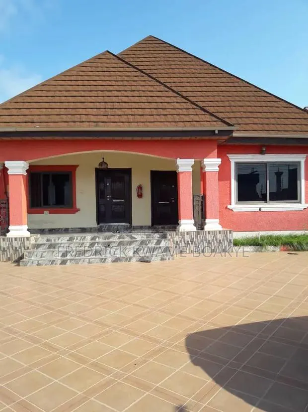 Furnished 4bdrm House in Brother K Estate, Kumasi Metropolitan for sale · Photo 1