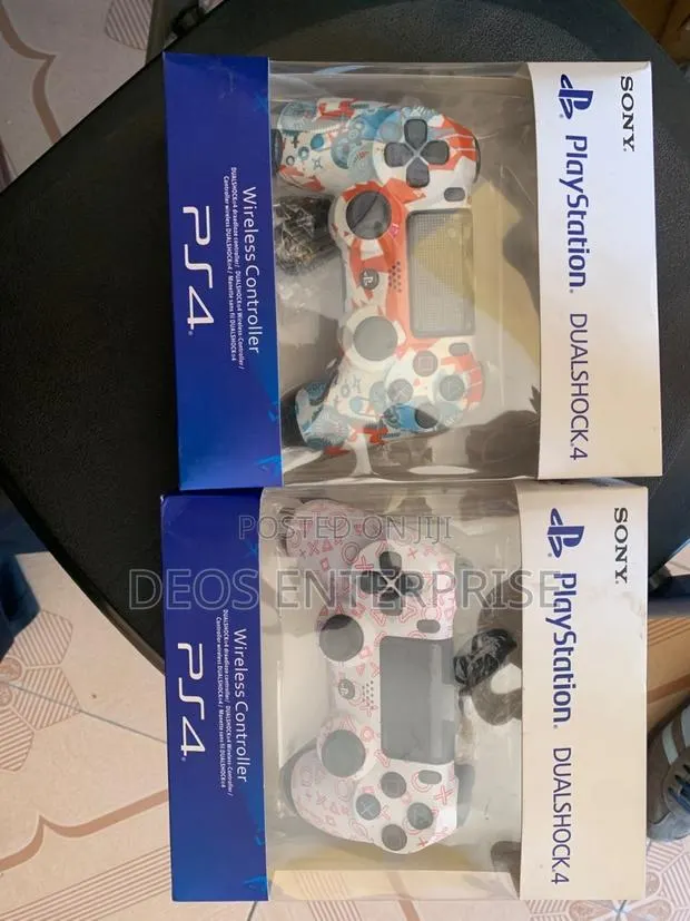 PS4 Icon Print Controller · Photo 1