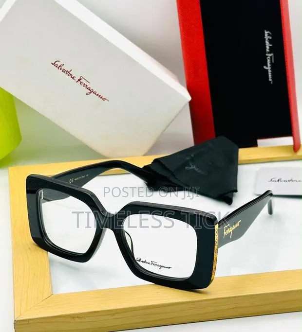 Ferragamo Glasses · Photo 1