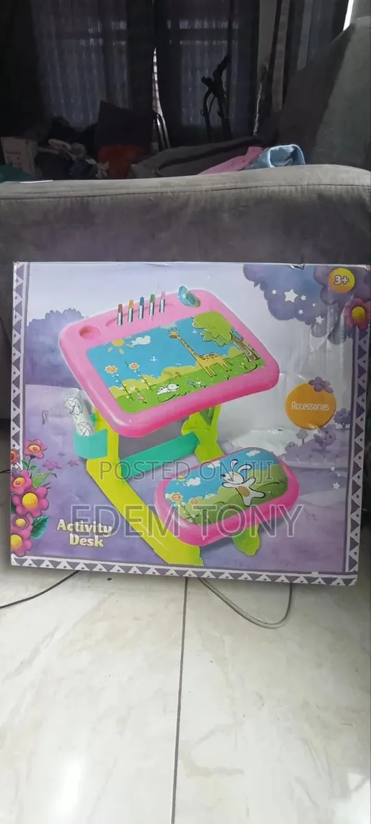 3-in-1 Kids Activity Desk for Learning Drawing · Photo 1