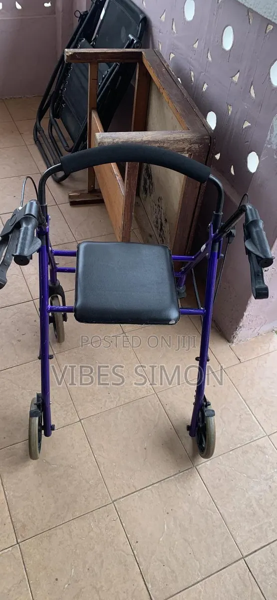 Wheel Chair · Photo 1
