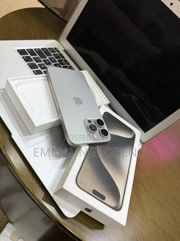 Apple iPhone 15 Pro Max 256 GB Silver