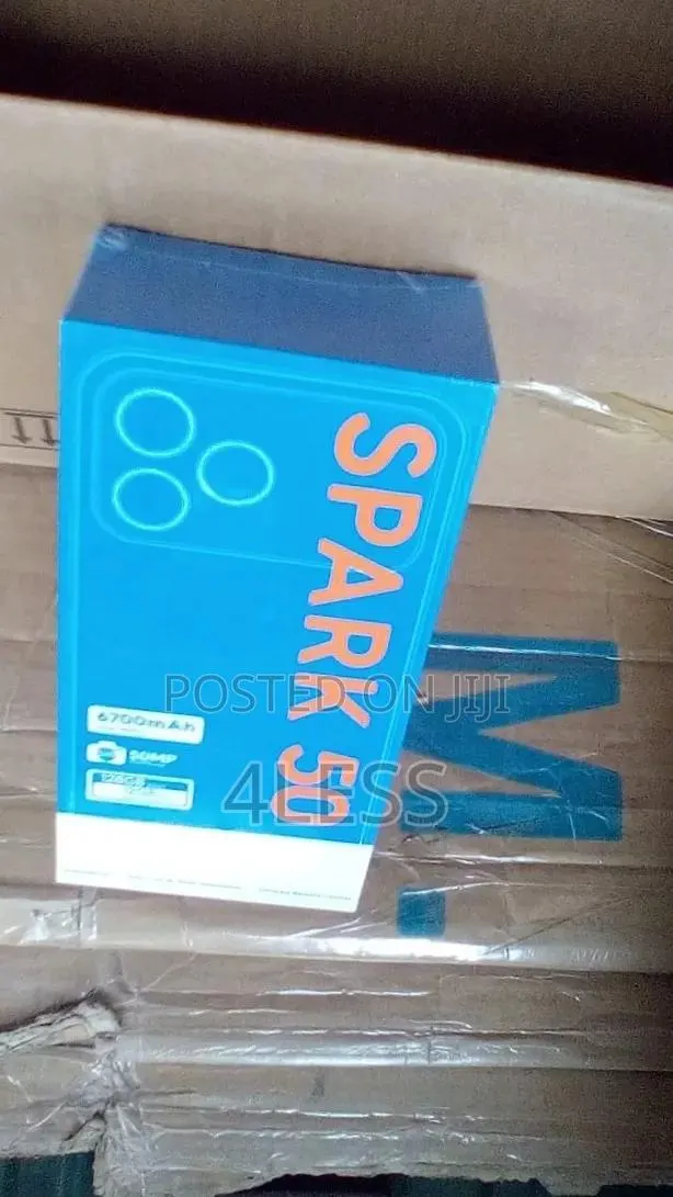 New Tecno Spark 50 128 GB Blue · Photo 1