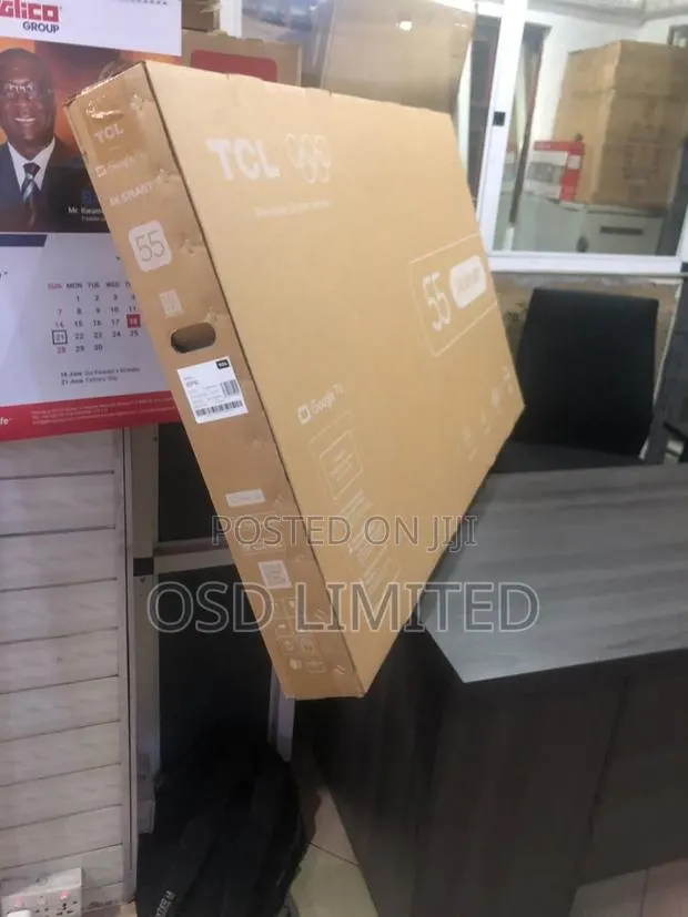 Lifelike Entertainment: TCL 55" Android Ai Tv · Photo 1