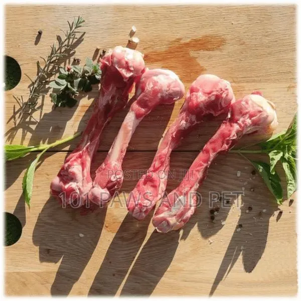 Fresh Chicken Bones · Photo 1