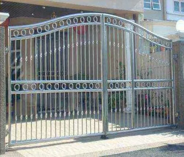 Entrance Gate · Photo 1