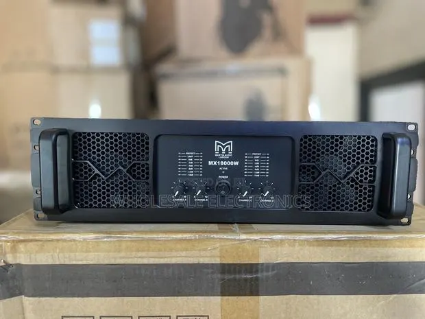 Martin Audio Amplifier 4way Mx18000 · Photo 1