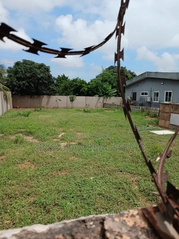 Gated Land for Sale at Cp, Gbawe · Photo 1