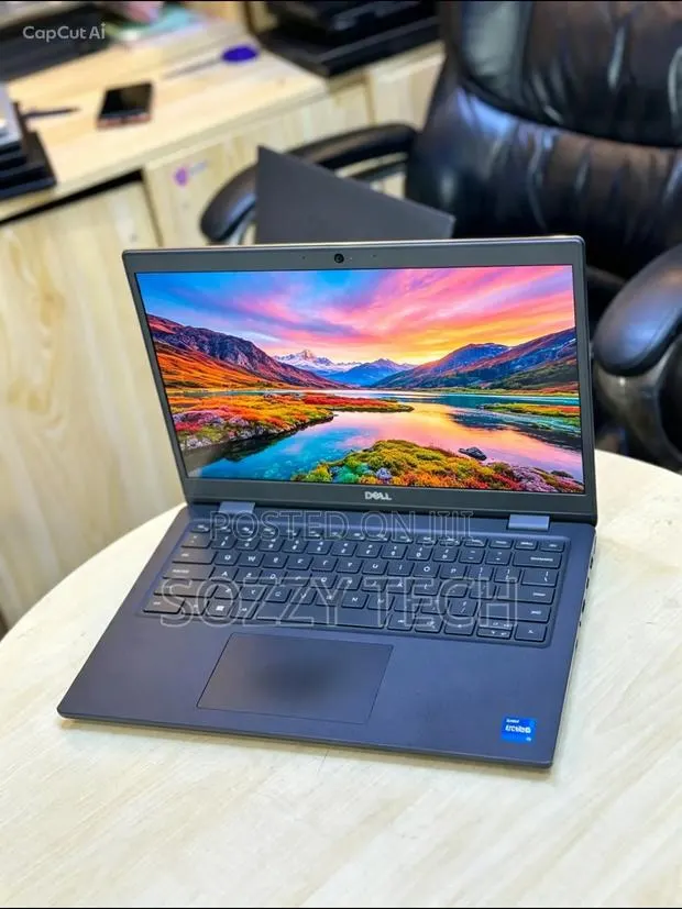 Laptop Dell Latitude 3300 8GB Intel Core i5 SSD 256GB · Photo 1