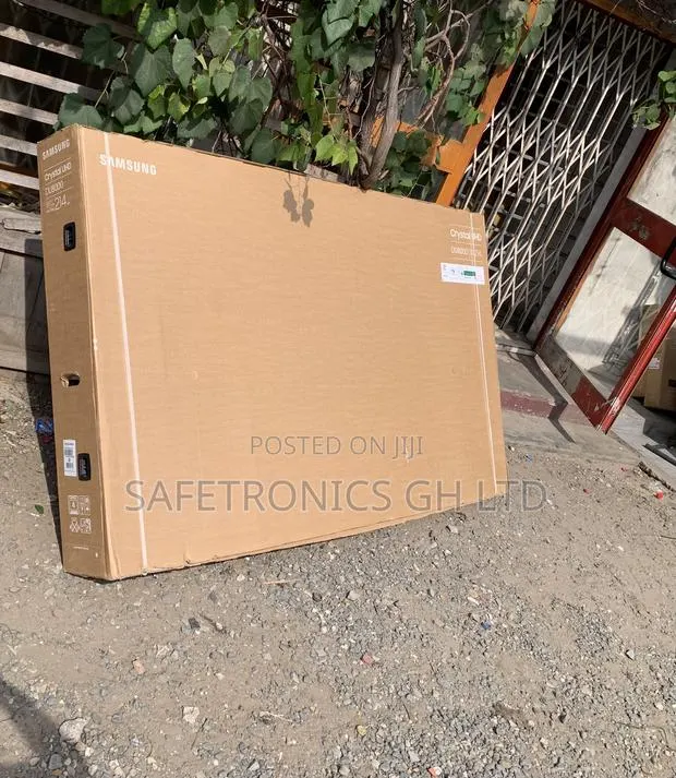 Get Ultra Samsung 85du8000 85-Inch Crystal Uhd Smart Led Tv · Photo 1