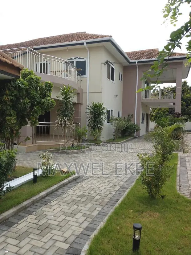 Premium Roof Drainage System · Photo 1