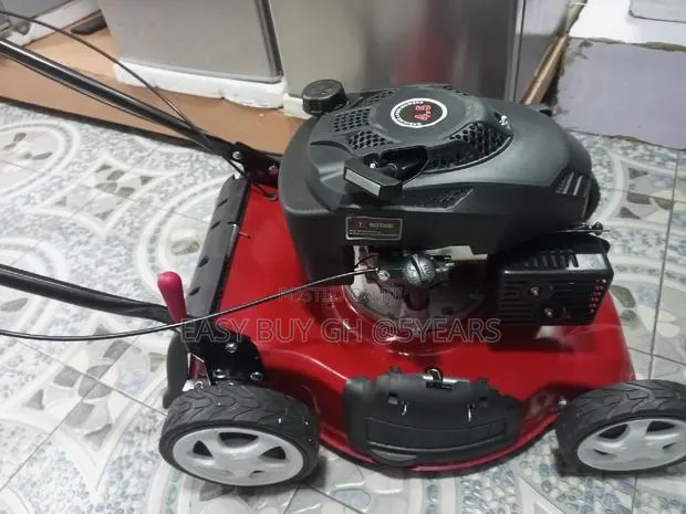Classic Gasoline Lawn Mower Powerful · Photo 1