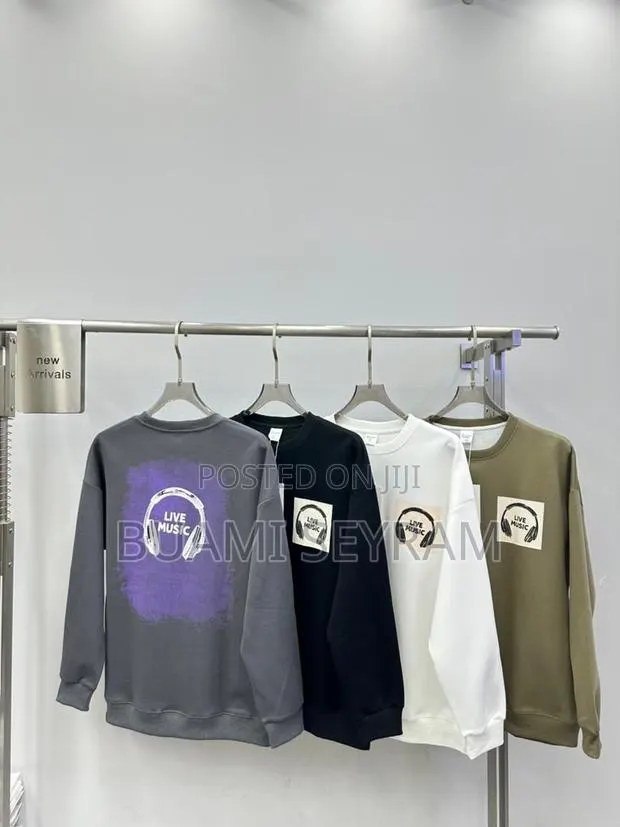 Sweatshirts · Photo 1