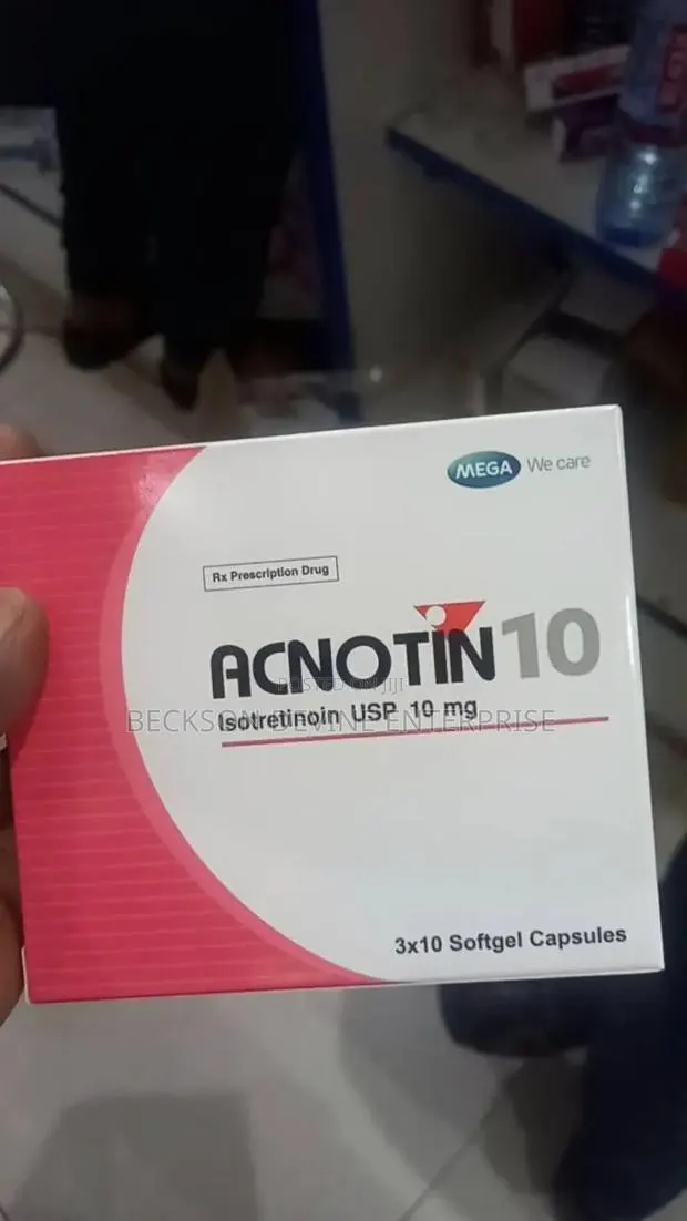 Acnetoin 10mg Capsules · Photo 1