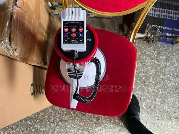 Rechargeable Megaphone With Detachable Microphone · Photo 1