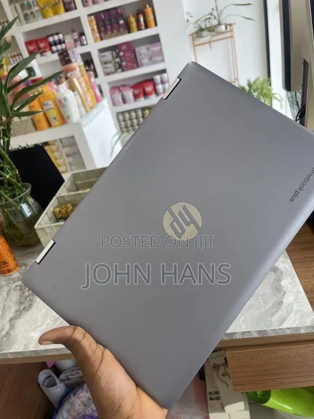 New Laptop HP Chromebook X360 8GB Intel Core i3 HDD+SSD 512GB · Photo 1