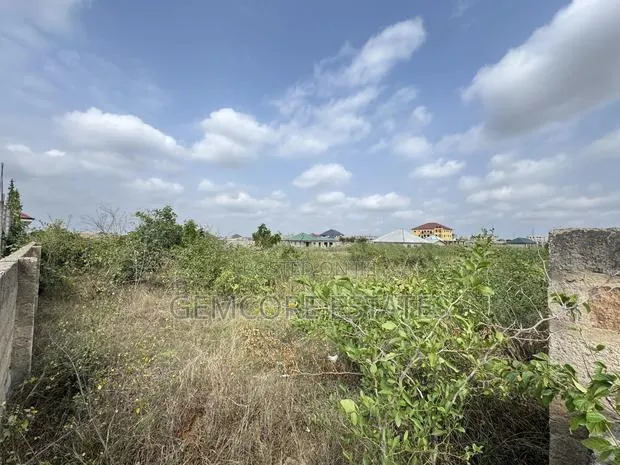 Land for Sale · Photo 1