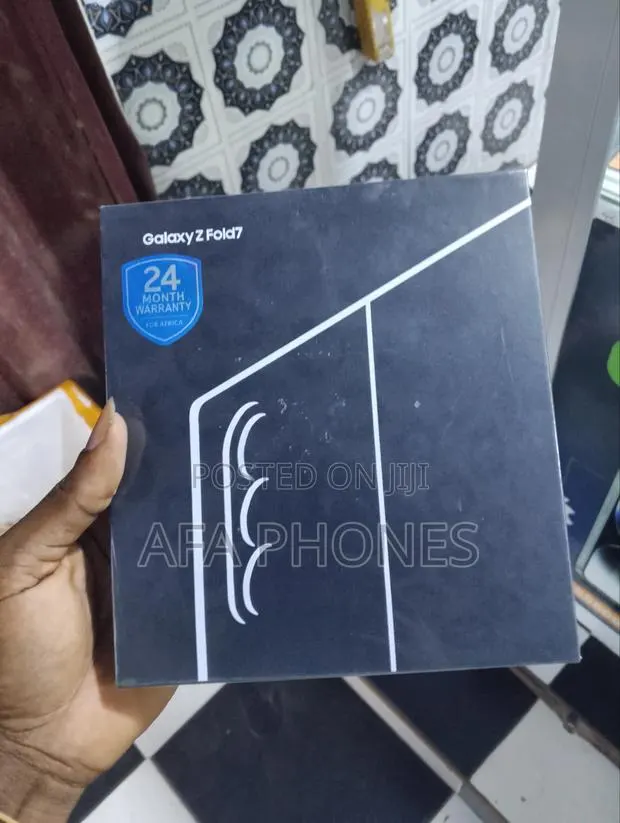 New Samsung Galaxy Z Fold7 256 GB Black · Photo 1
