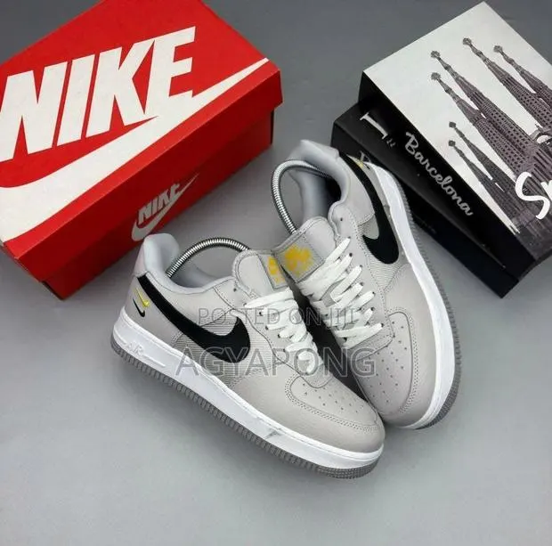 Nike Air Force · Photo 1