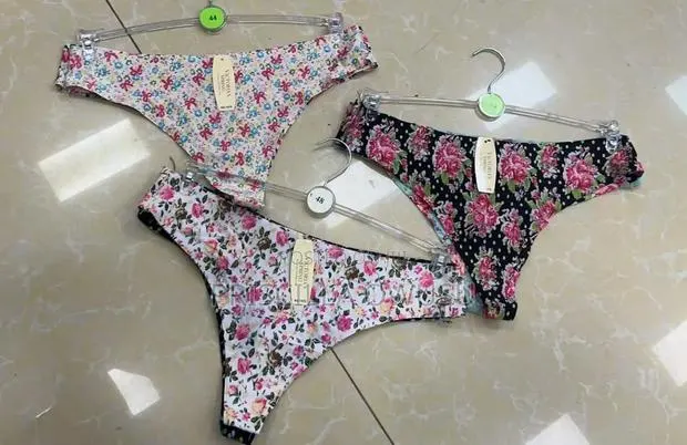 Seamless String Panties. A Dozen for 130gh · Photo 1
