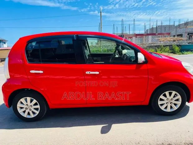 Toyota Passo 2014 Red · Photo 1
