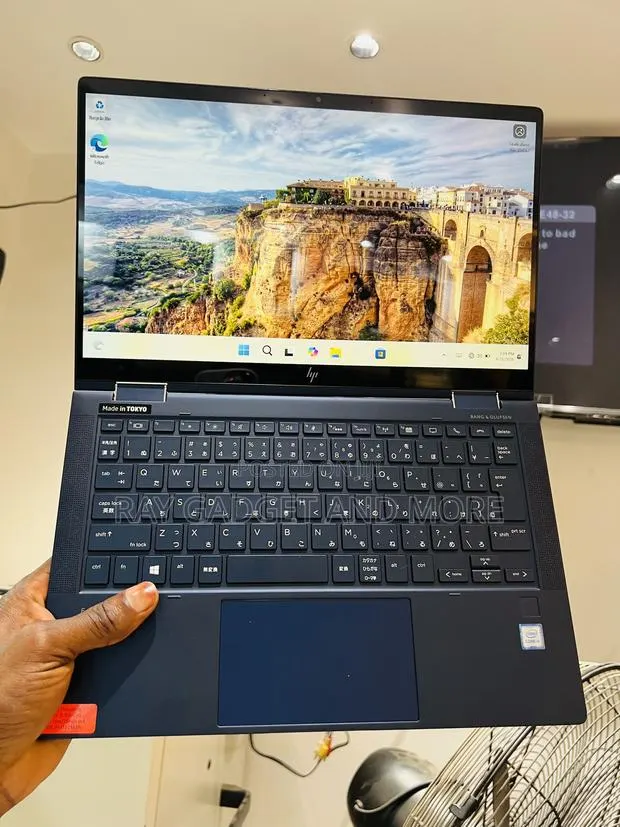 Laptop HP Dragonfly G2 8GB Intel Core i5 SSD 256GB · Photo 1