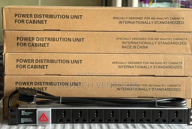 PDU - Power Distribution Unit for Cabinet · Photo 1