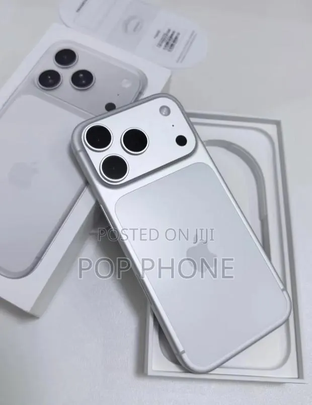 New Apple iPhone 17 Pro Max 512 GB Silver · Photo 1