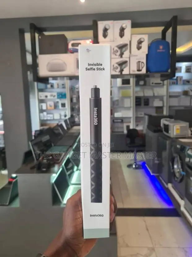 Insta360 Invisible Selfie Stick · Photo 1