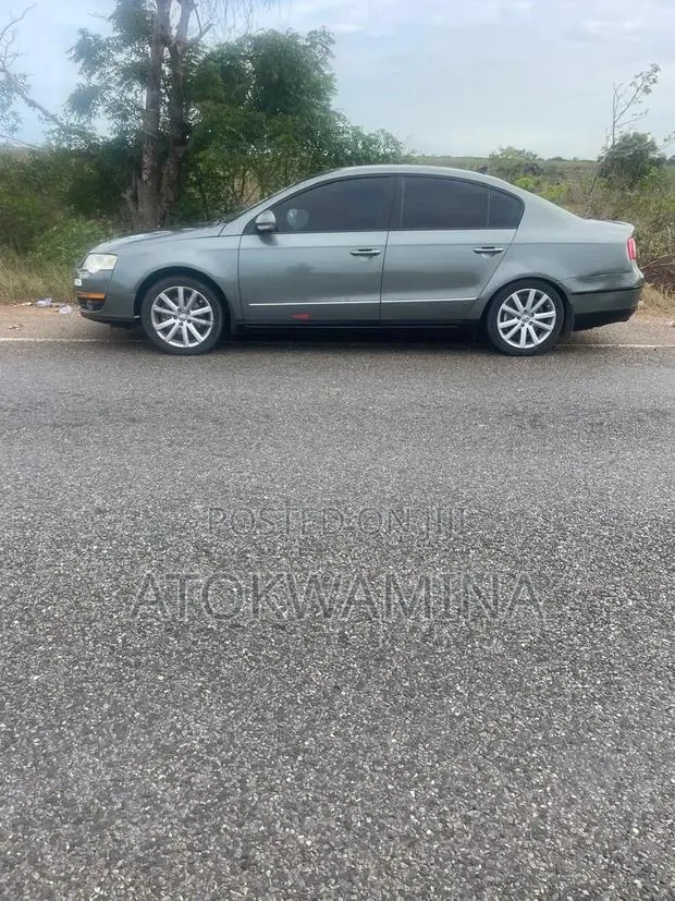 Volkswagen Passat 2.0 FSI Trendline Automatic 2006 Green · Photo 1