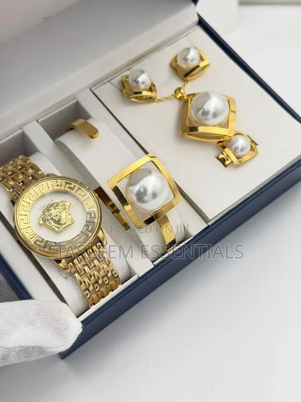 Ladies Watch Luxurious Jewelery · Photo 1