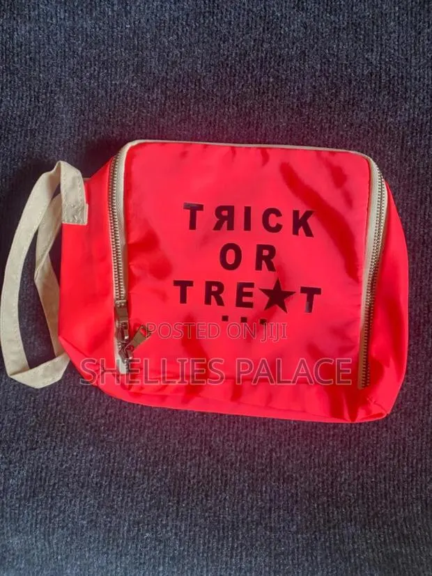Ladies Beautiful Portable Shoulder Bag Cosmetics Side Bag · Photo 1