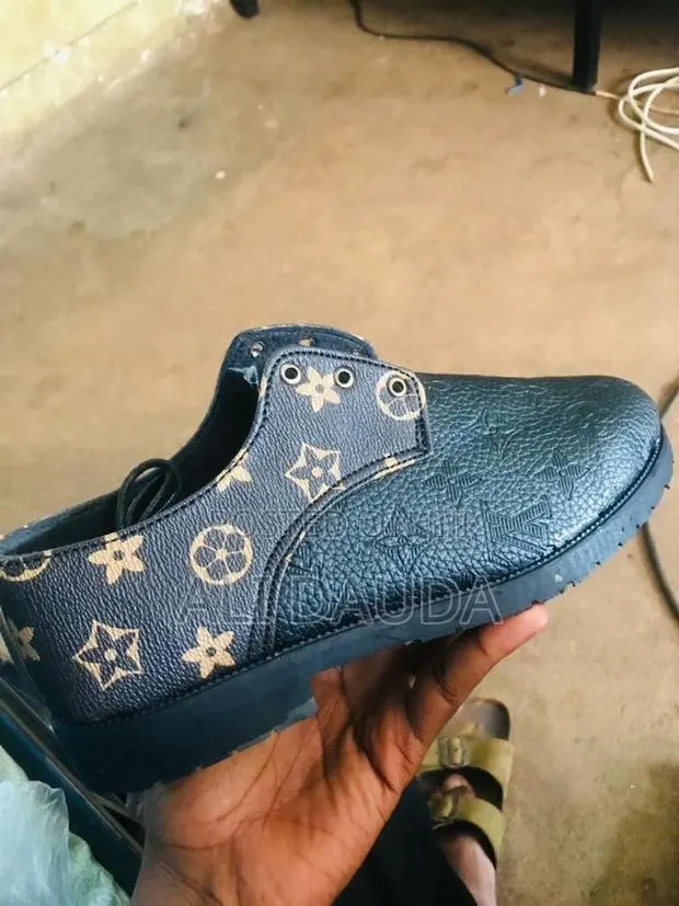 Ghana Made Shoe · Photo 1