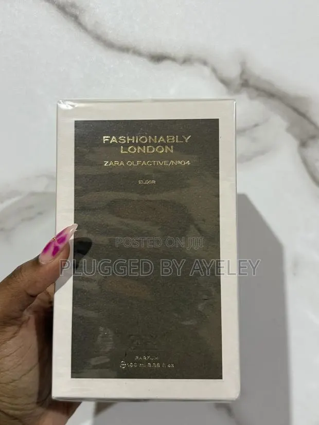 Zara Fashionably London · Photo 1