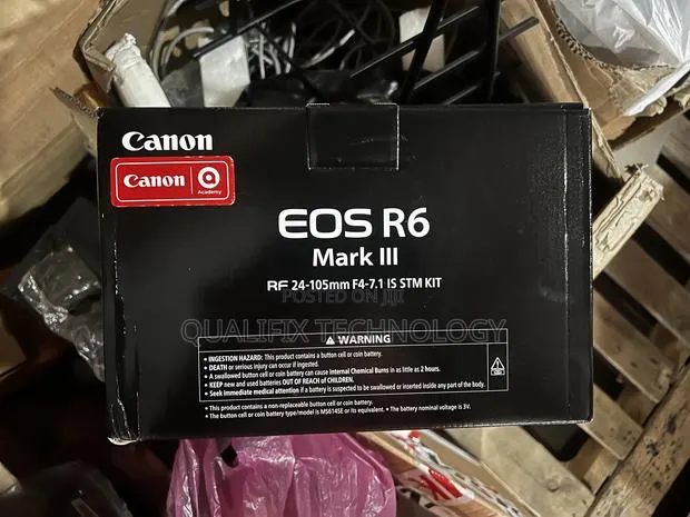 Canon Camera · Photo 1