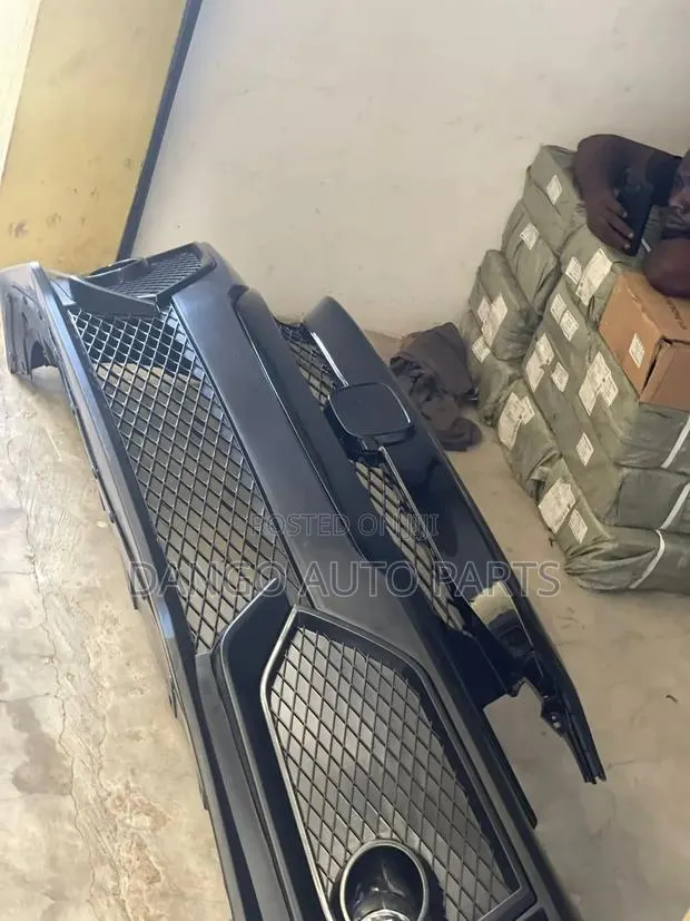 Honda Civic 2016-2021 Front Bumper Complete · Photo 1