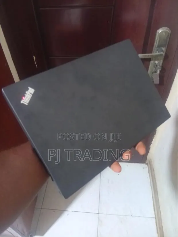 Laptop Lenovo ThinkPad X260 16GB Intel Core i5 SSD 250GB · Photo 1