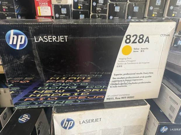 HP 826 Yellow Toner · Photo 1