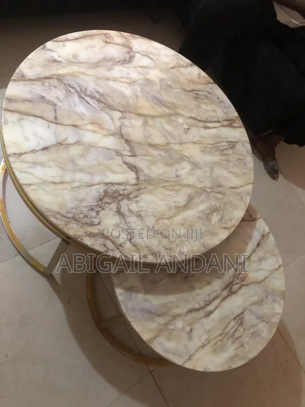 Nesting Coffee Table Set · Photo 1