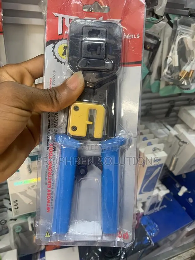 Pass Through Crimping Tool · Photo 1