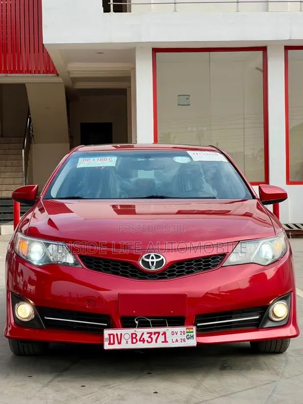 Toyota Camry SE Sport 4dr Sedan (2.5L 4cyl 6A) 2014 Red