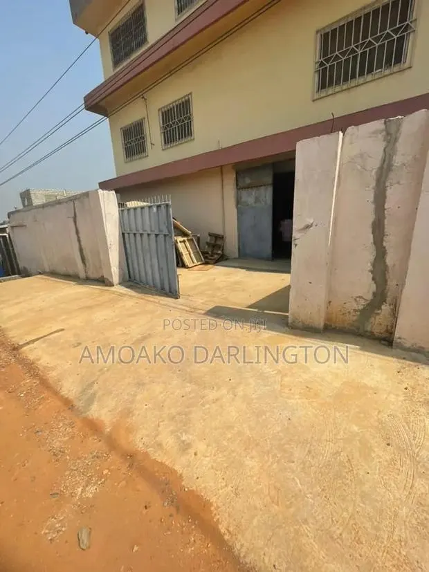Warehouse Forrent · Photo 1