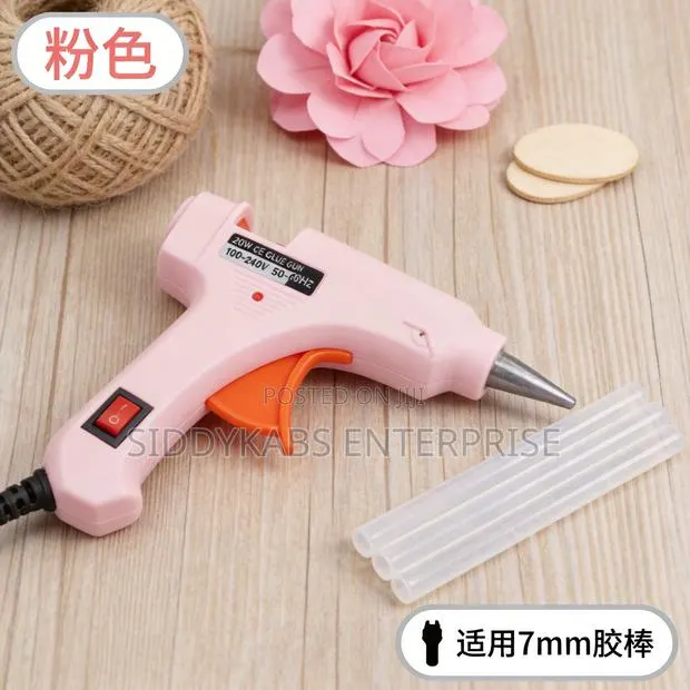 Glue Gun With 10 Glue Sticks · Photo 1