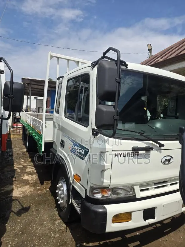 Hyundai 5TONS 8Holse · Photo 1