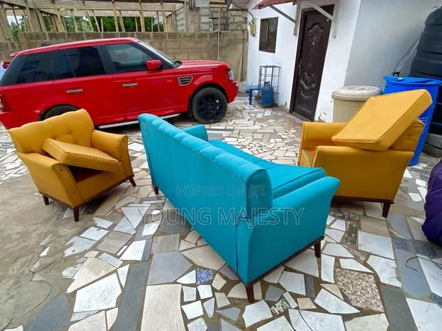 Sofa Cleaning Services · Photo 1